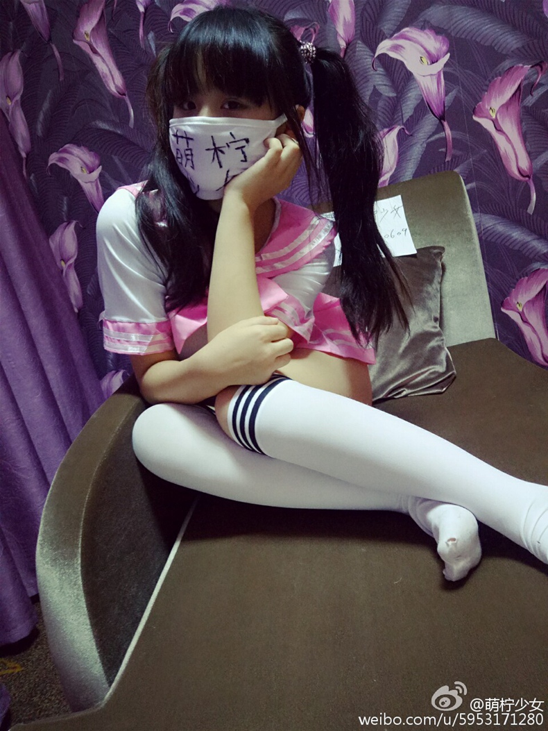 微博萝莉@萌柠少女私拍套图打包集合下载，宅男不可错过哦