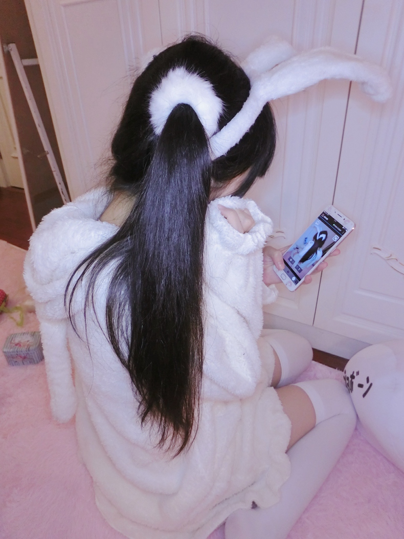 双马尾赛高@工口小妖精vip兔萝莉 想不想养一只这样的小兔兔【63P/61.9M】