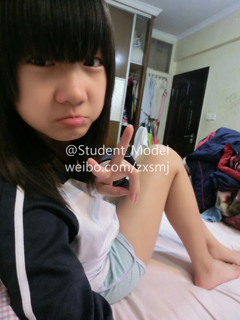 足控福利 稀缺资源@Student_Model高清套图珊珊&紫子【99P】