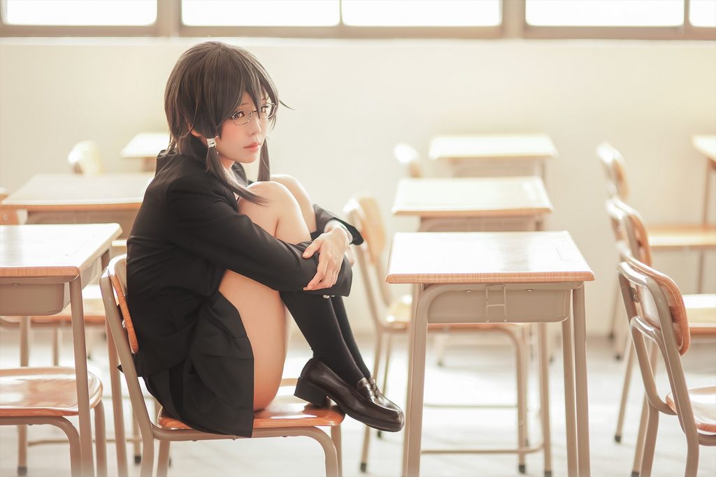 不扛枪更迷人 [刀剑神域]朝田诗乃学生服COSPLAY【36P】