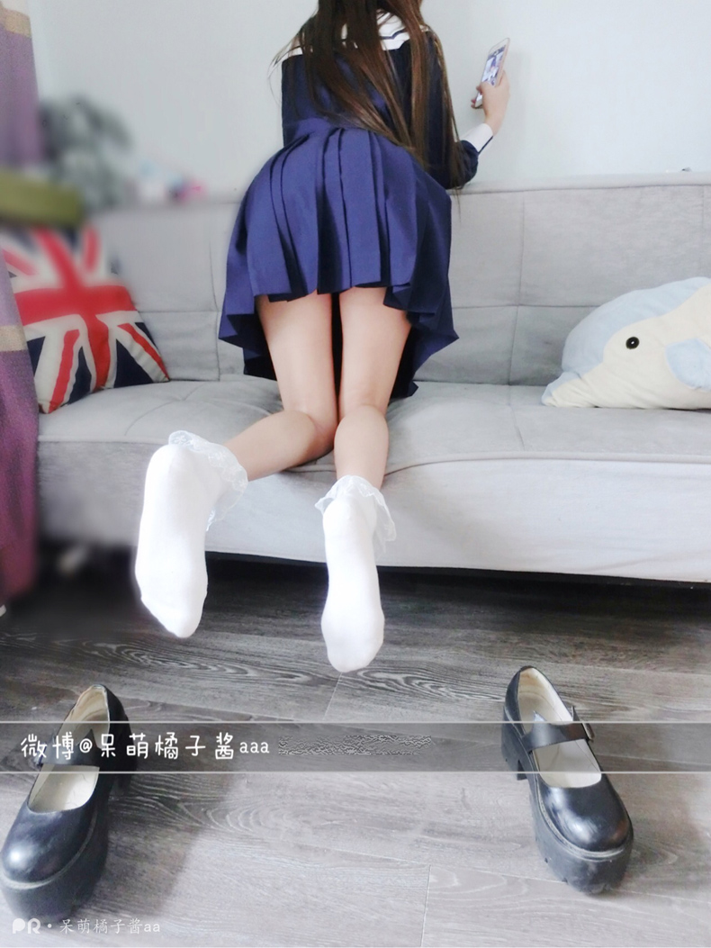微博福利姬@呆萌橘子酱 JK自拍套图【31P/26.1M】