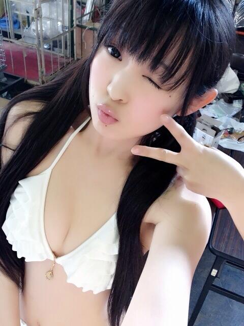 桃原里香，一枚日本的软妹子，のかわいい自拍原版画册