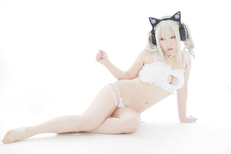 Cosplay超诱惑写真套图NEKOSAKU