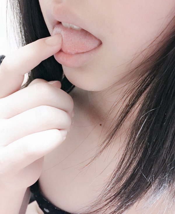 今天分享的萌妹是：博客@ちび小雪妹子